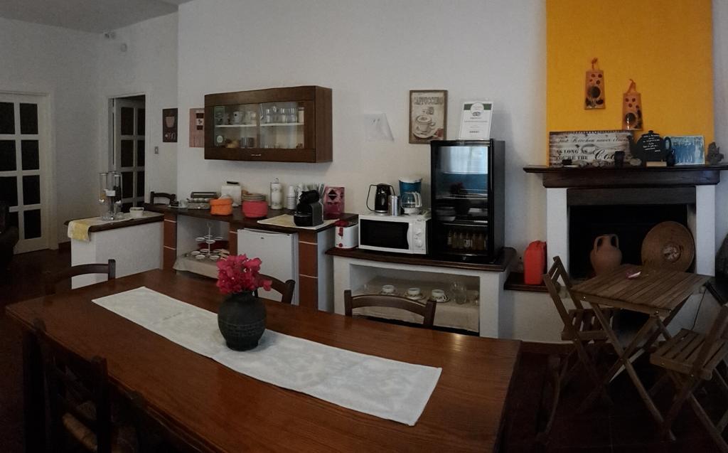 Al Sole Di Pula Bed and Breakfast Buitenkant foto