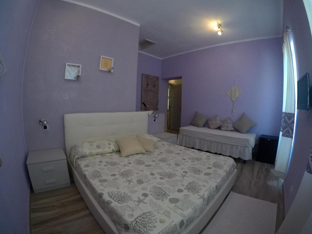 Al Sole Di Pula Bed and Breakfast Buitenkant foto